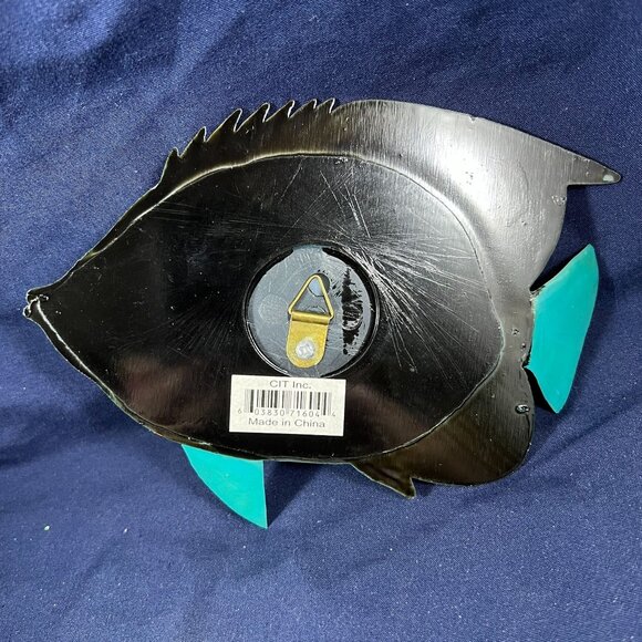 Set Of 2 Hand-Painted Metal Fish Wall Decor - Picture 4 of 4